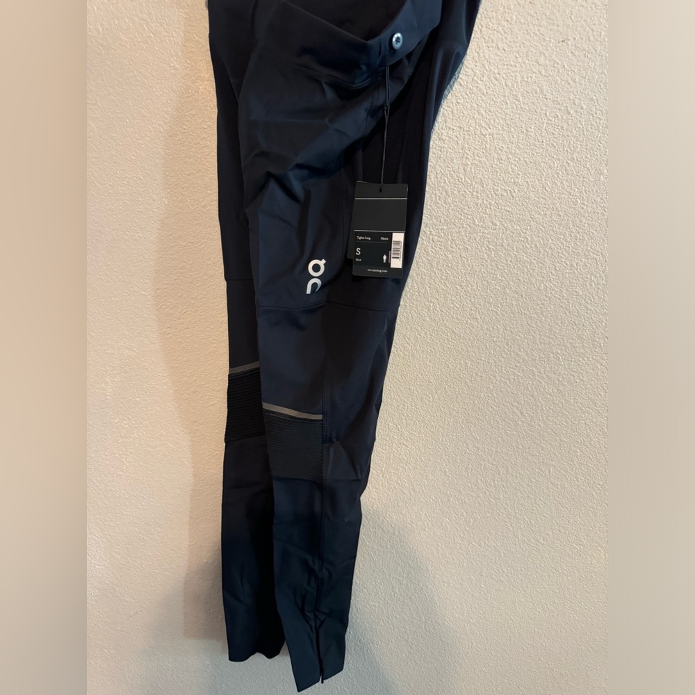 Men's On Cloud running tights Size Small